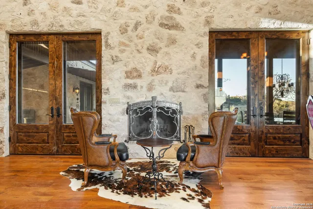 $1,999,000 | 164 Camino Del Reserve Lane, Comfort, TX 78013