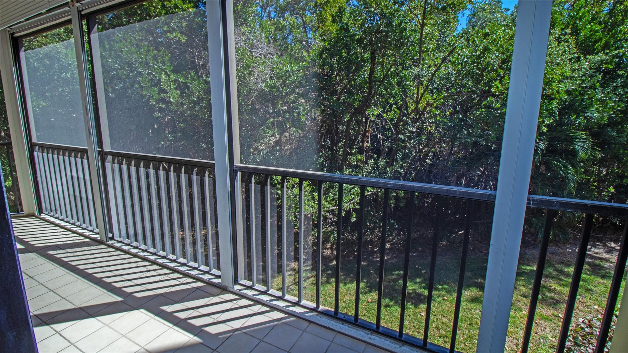 221 Northeast Plantation Road, Unit 213 Stuart, FL 34996 - Photo 25 of 33 Photo 25