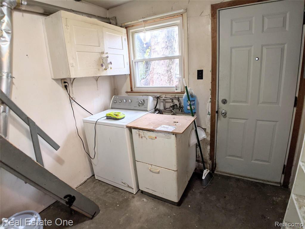 24501 Union Street Dearborn, MI 48124 - Photo 13 of 20