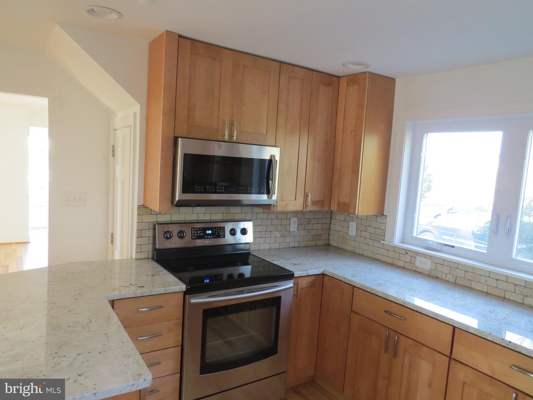 695 East Christine Road Nottingham, PA 19362 - Photo 4 of 35