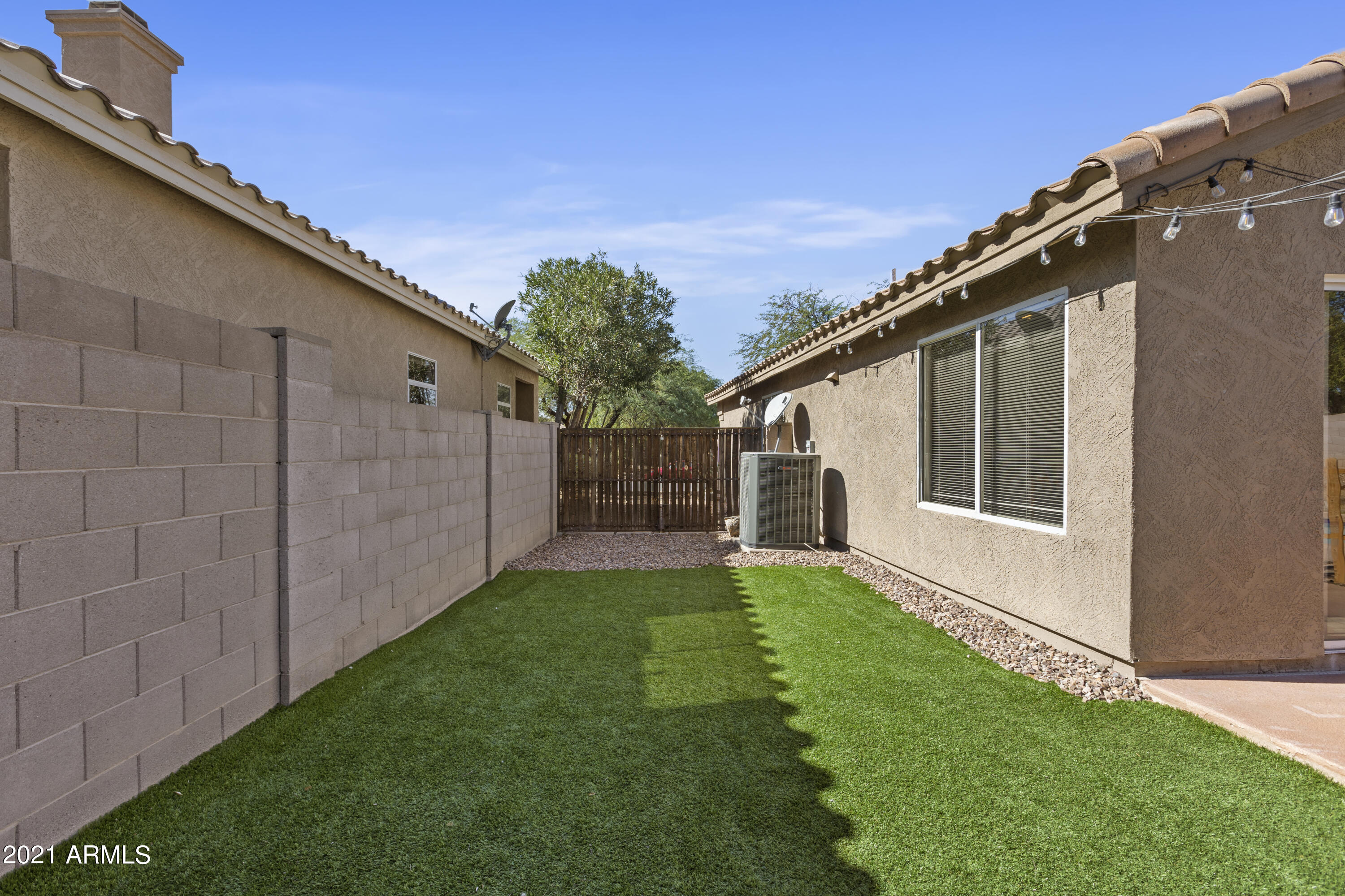 809 South Del Rancho Mesa, AZ 85208 - Photo 19 of 24 20-R6_2370