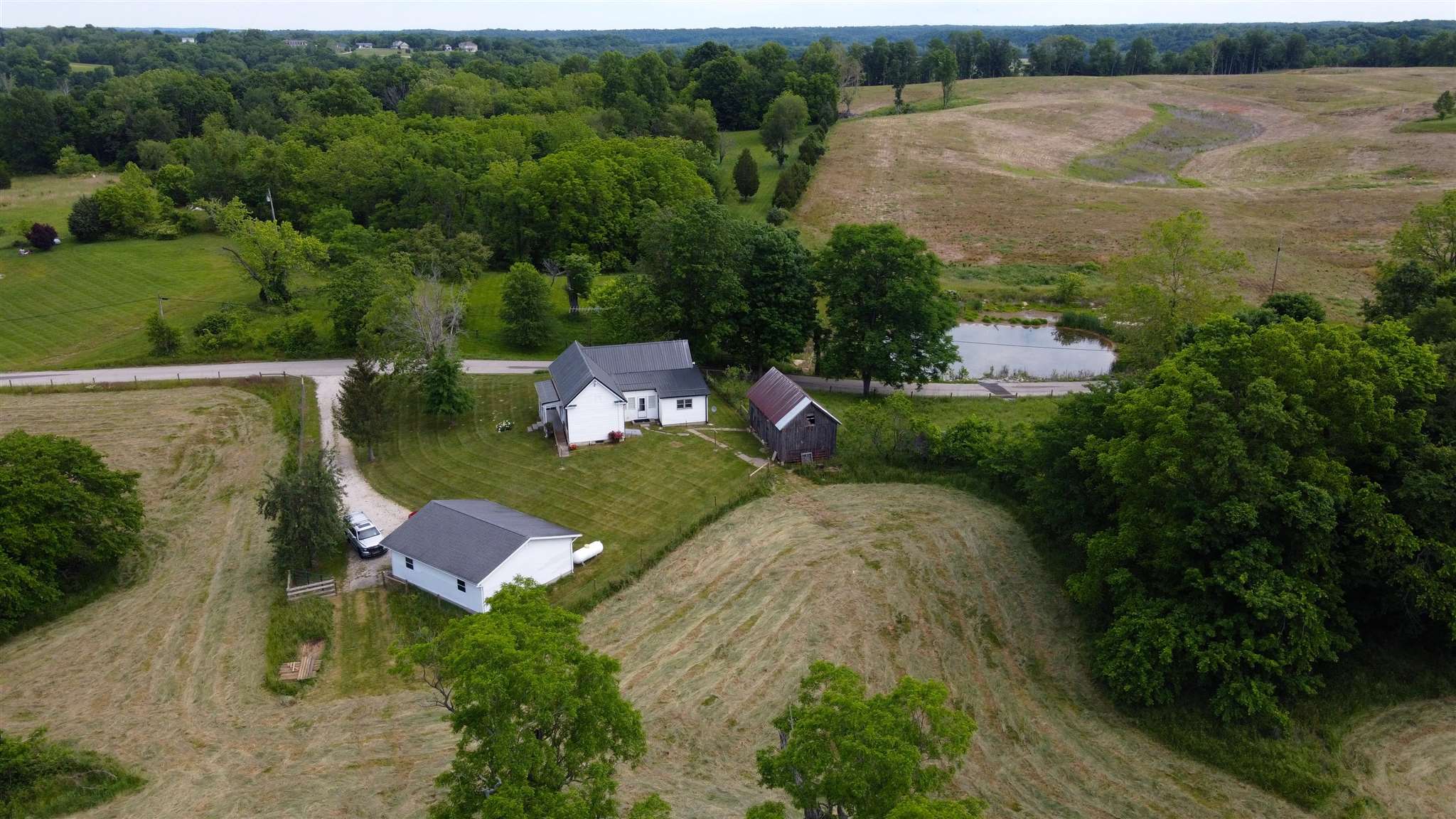 2496 Judah Logan Road Bedford, IN 47421 - Photo 5 of 14 Gallery Image 5