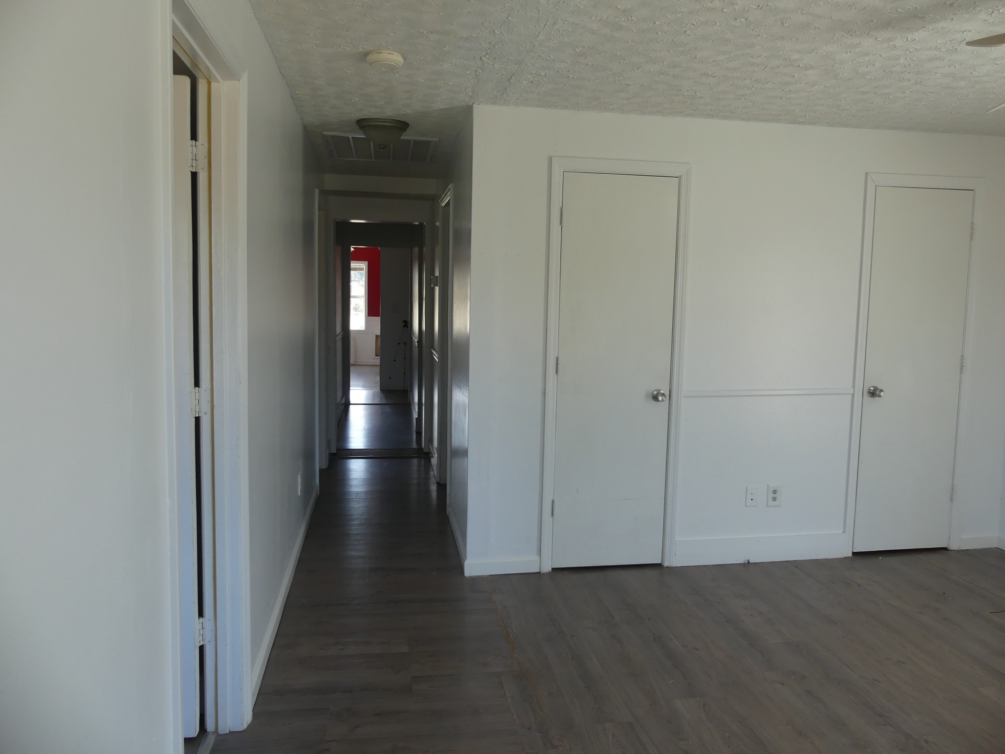 231 Mountain Road Elora, TN 37328 - Photo 19 of 32 a view of a hallway with wooden floor