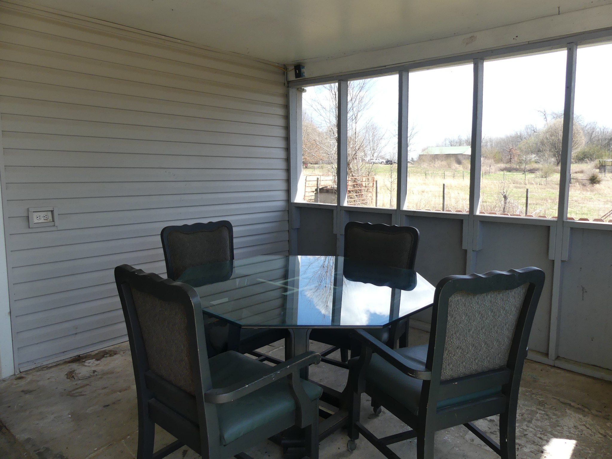 231 Mountain Road Elora, TN 37328 - Photo 30 of 32 a view of a dining room with furniture and window