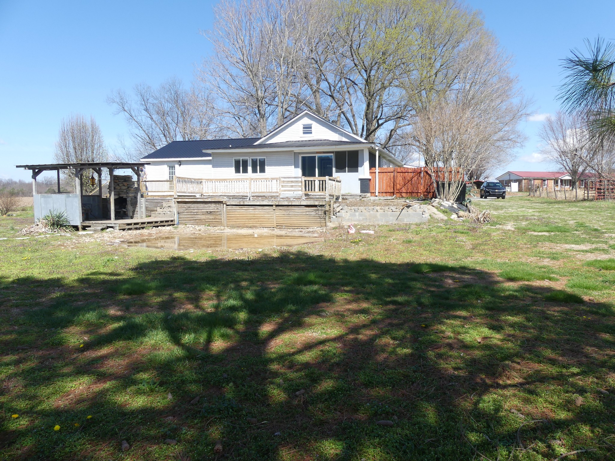 231 Mountain Road Elora, TN 37328 - Photo 6 of 32 a front view of house with yard and seating area
