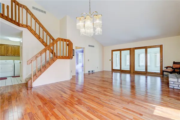 $279,900 | 6 Wood Cutters Circle, Greece, NY 14612