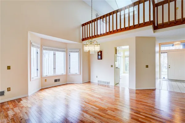 $279,900 | 6 Wood Cutters Circle, Greece, NY 14612