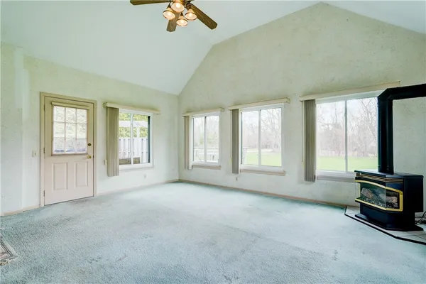 $279,900 | 6 Wood Cutters Circle, Greece, NY 14612