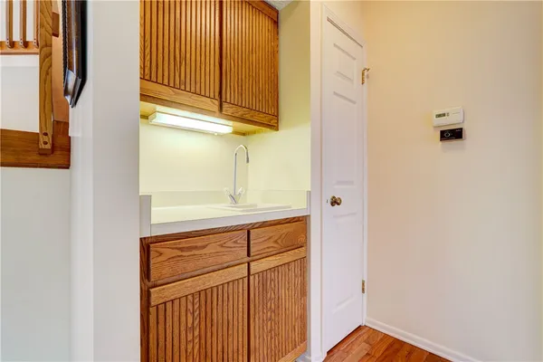 $279,900 | 6 Wood Cutters Circle, Greece, NY 14612