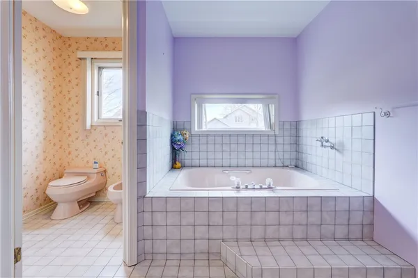 $279,900 | 6 Wood Cutters Circle, Greece, NY 14612