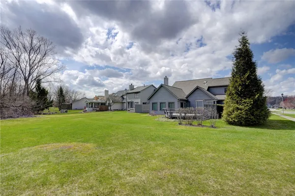 $279,900 | 6 Wood Cutters Circle, Greece, NY 14612