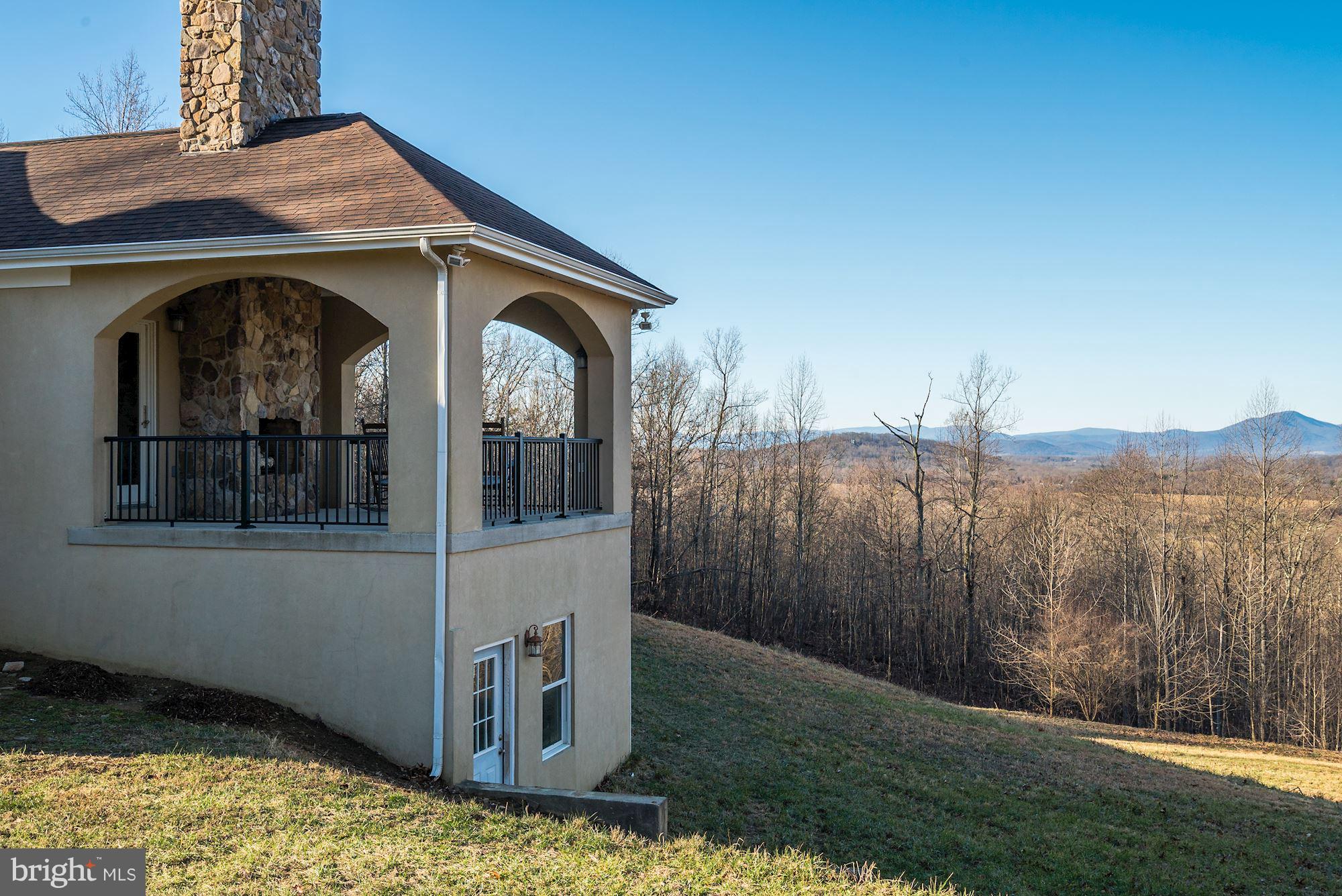9637 Ada Road Marshall, VA 20115 - Photo 46 of 52 Porch