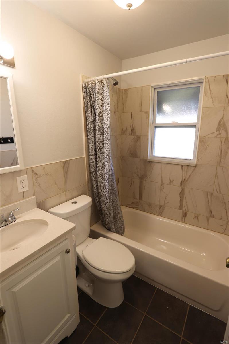 3659 Edmundson Road St. Louis, MO 63114 - Photo 9 of 21 Gallery Image 9