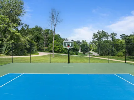 $825,000 | 860 Trails End Drive, Fontana, WI 53125