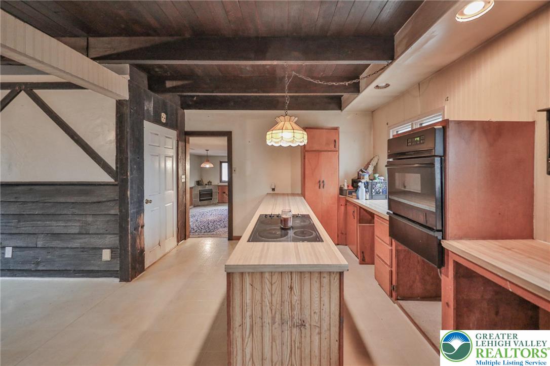 355 Hickory Road Palmerton, PA 18071 - Photo 17 of 66 a view of an entryway