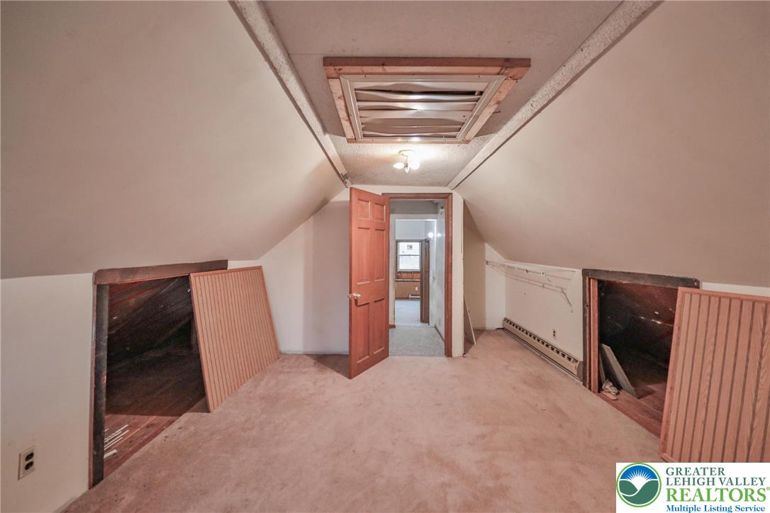 355 Hickory Road Palmerton, PA 18071 - Photo 34 of 66 a view of empty room with wooden floor and fan