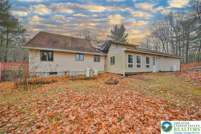 $250,000 | 355 Hickory Road, Palmerton, PA 18071