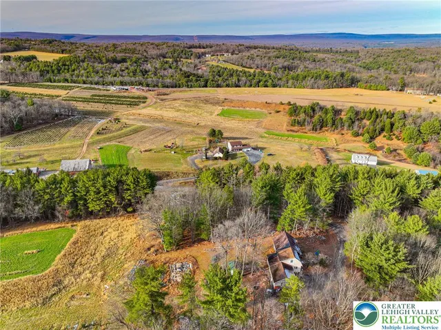 $250,000 | 355 Hickory Road, Palmerton, PA 18071