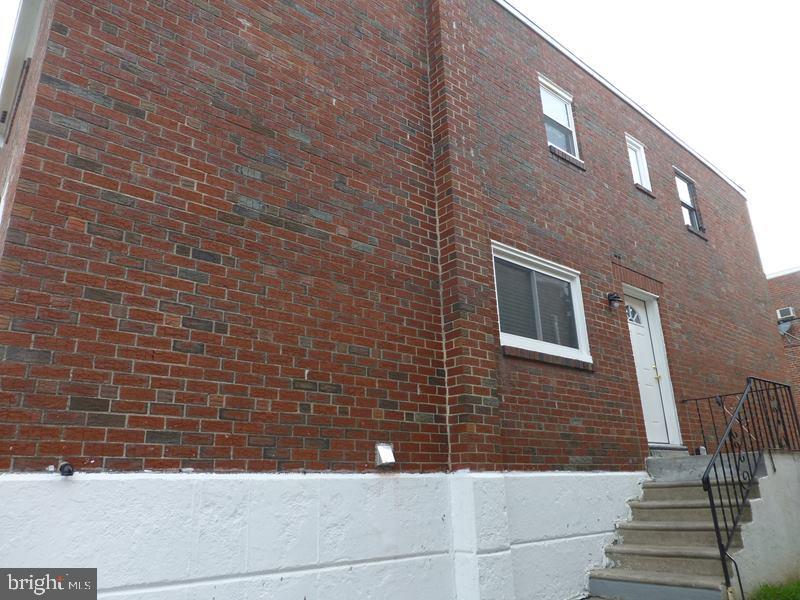 7313 Hiola Road Philadelphia, PA 19128 - Photo 3 of 22 Gallery Image 3