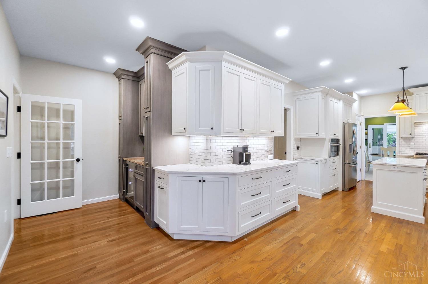 8953 East Kemper Road Montgomery, OH 45249 - Photo 14 of 68 Gallery Image 14