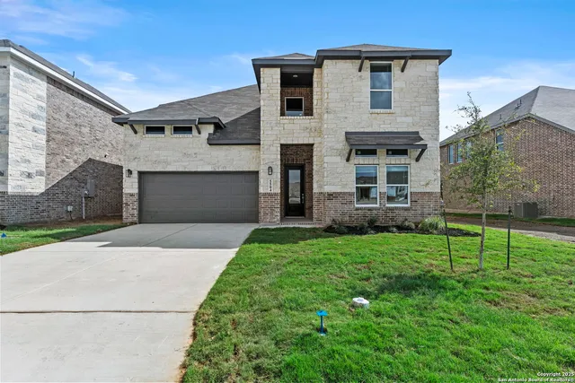 $449,990 | 5504 Paschal Park, New Braunfels, TX 78132