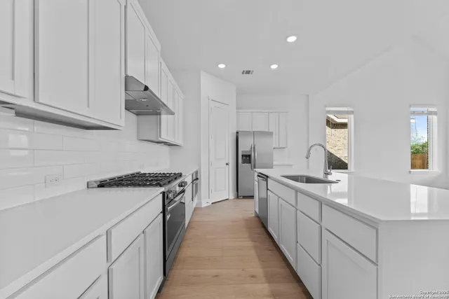 $449,990 | 5504 Paschal Park, New Braunfels, TX 78132