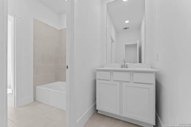 $449,990 | 5504 Paschal Park, New Braunfels, TX 78132