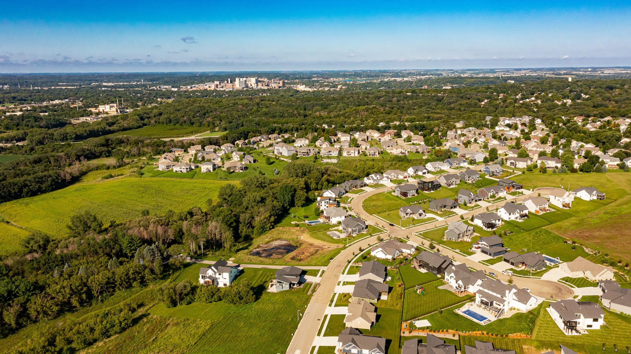 3437 Bella Terra Road Northeast Rochester, MN 55906 - Photo 4 of 9