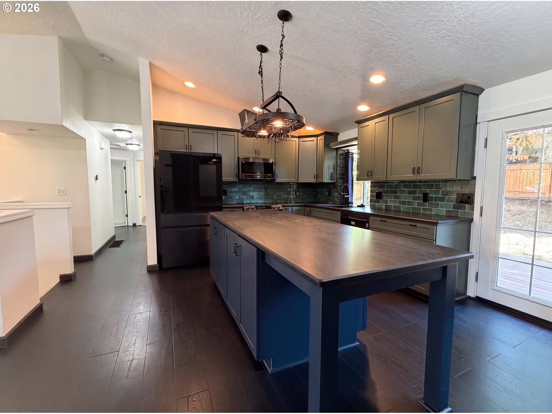 37685 Sandy Heights Street Sandy, OR 97055 - Photo 10 of 15