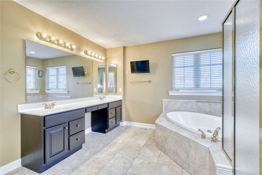 47 Brass Castle Webster, NY 14580 - Photo 43 of 50 primary bath