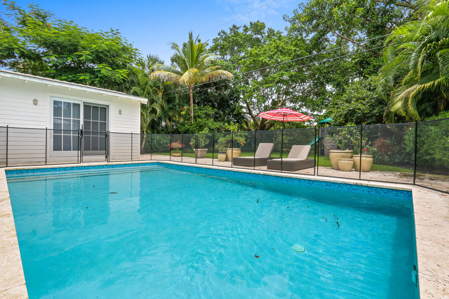 610 Northwest 7th Avenue Boca Raton, FL 33486 - Photo 17 of 20 610 NW 7th Ave Boca Raton FL-large-017-1