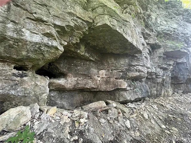 $1,200,000 | 4015 Pike 9140, Louisiana, MO 63353