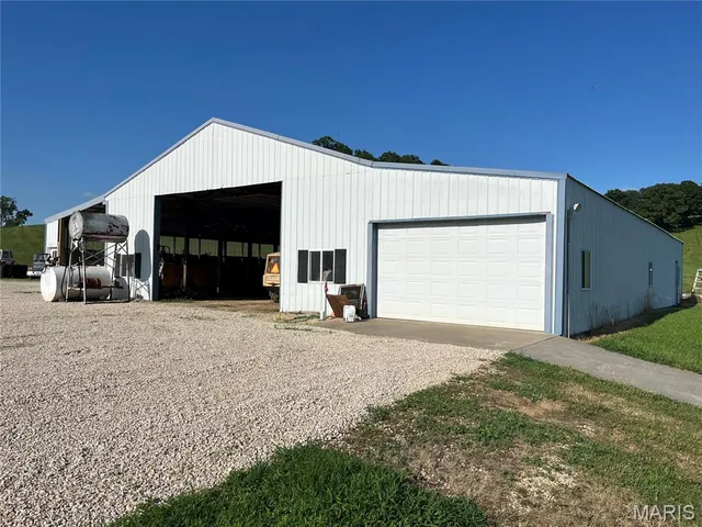 $1,200,000 | 4015 Pike 9140, Louisiana, MO 63353