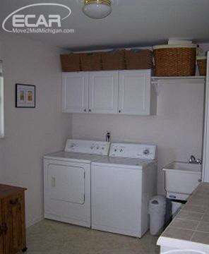 10349 Torrey Road Fenton, MI 48430 - Photo 9 of 12 20437575-8.JPG