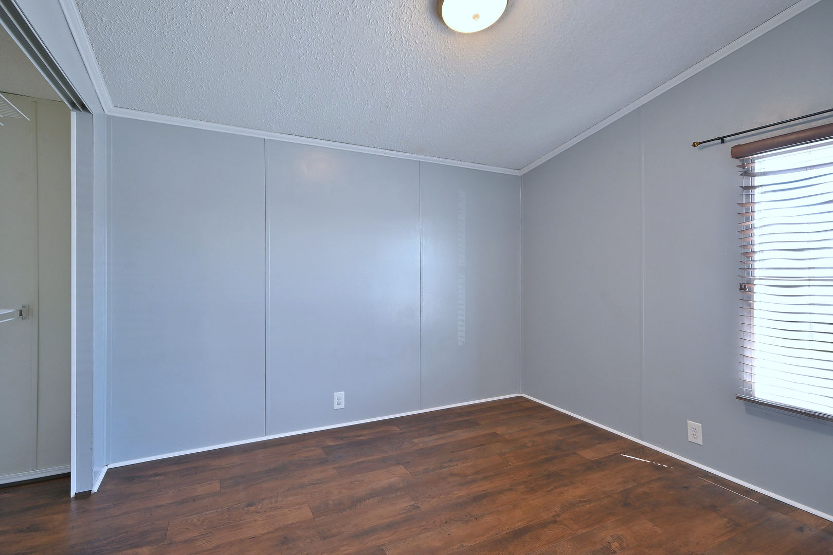 104 9th Avenue Bartlett, IL 60103 - Photo 17 of 34