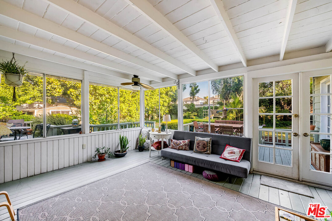 11146 Valley Spring Lane Studio City, CA 91602 - Photo 20 of 58