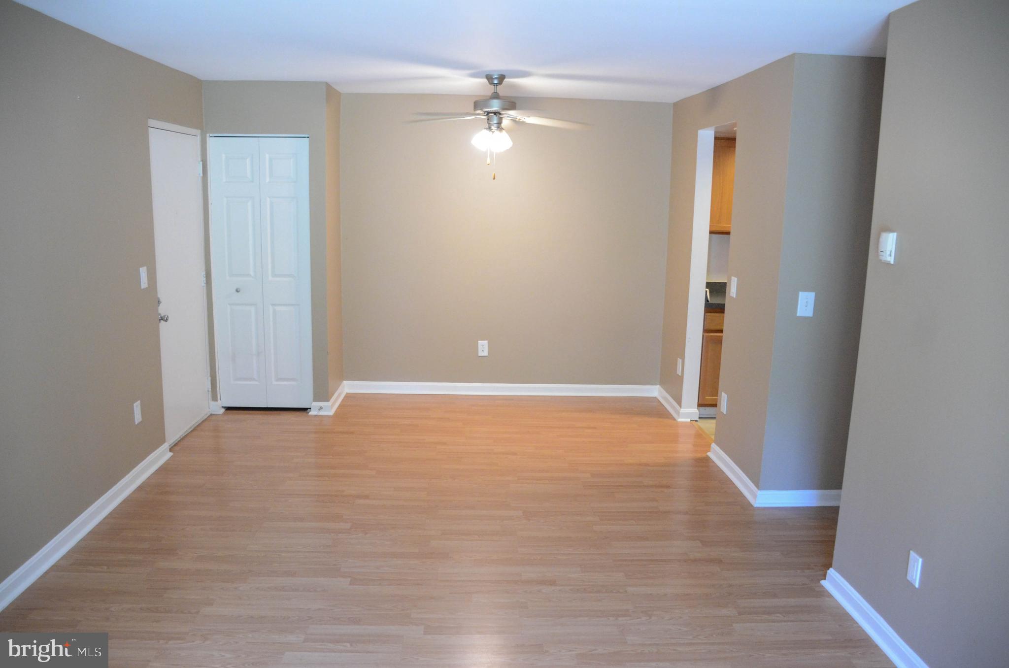 14905 Rydell Road, Unit B1 Centreville, VA 20121 - Photo 3 of 8 Gallery Image 3