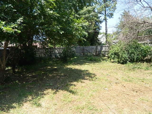 814 East 11th Avenue Winfield, KS 67156 - Photo 16 of 19