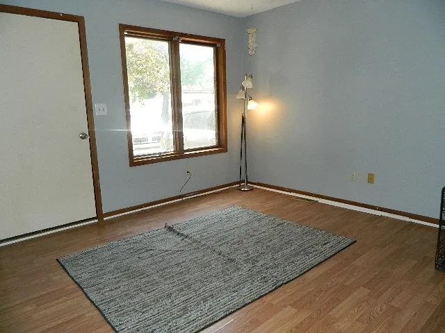 $94,500 | 814 East 11th Avenue, Winfield, KS 67156