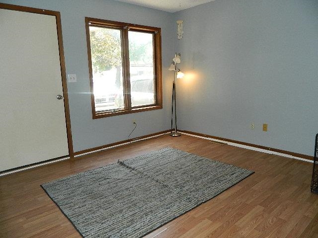 814 East 11th Avenue Winfield, KS 67156 - Photo 3 of 19