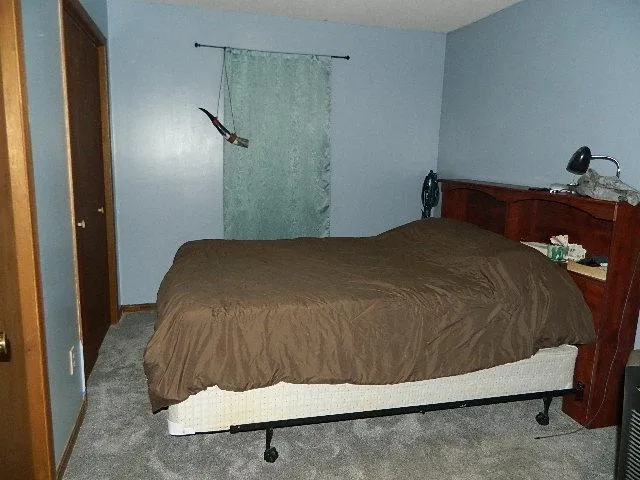 $94,500 | 814 East 11th Avenue, Winfield, KS 67156