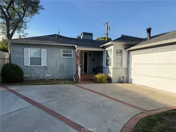 $899,000 | 18413 Delano Street, Tarzana, CA 91335
