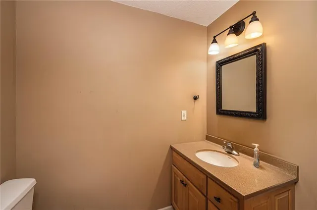 $489,000 | 14121 West 138th Terrace, Olathe, KS 66062