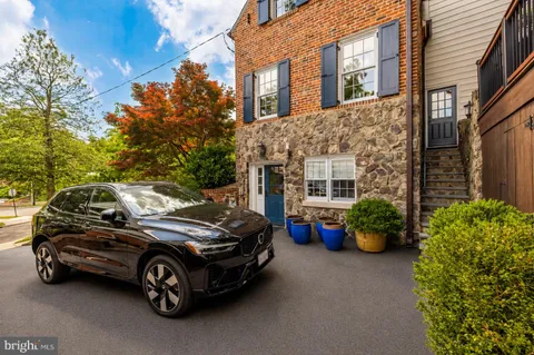 $1,890,000 | 4845 Linnean Avenue Northwest, Washington, DC 20008