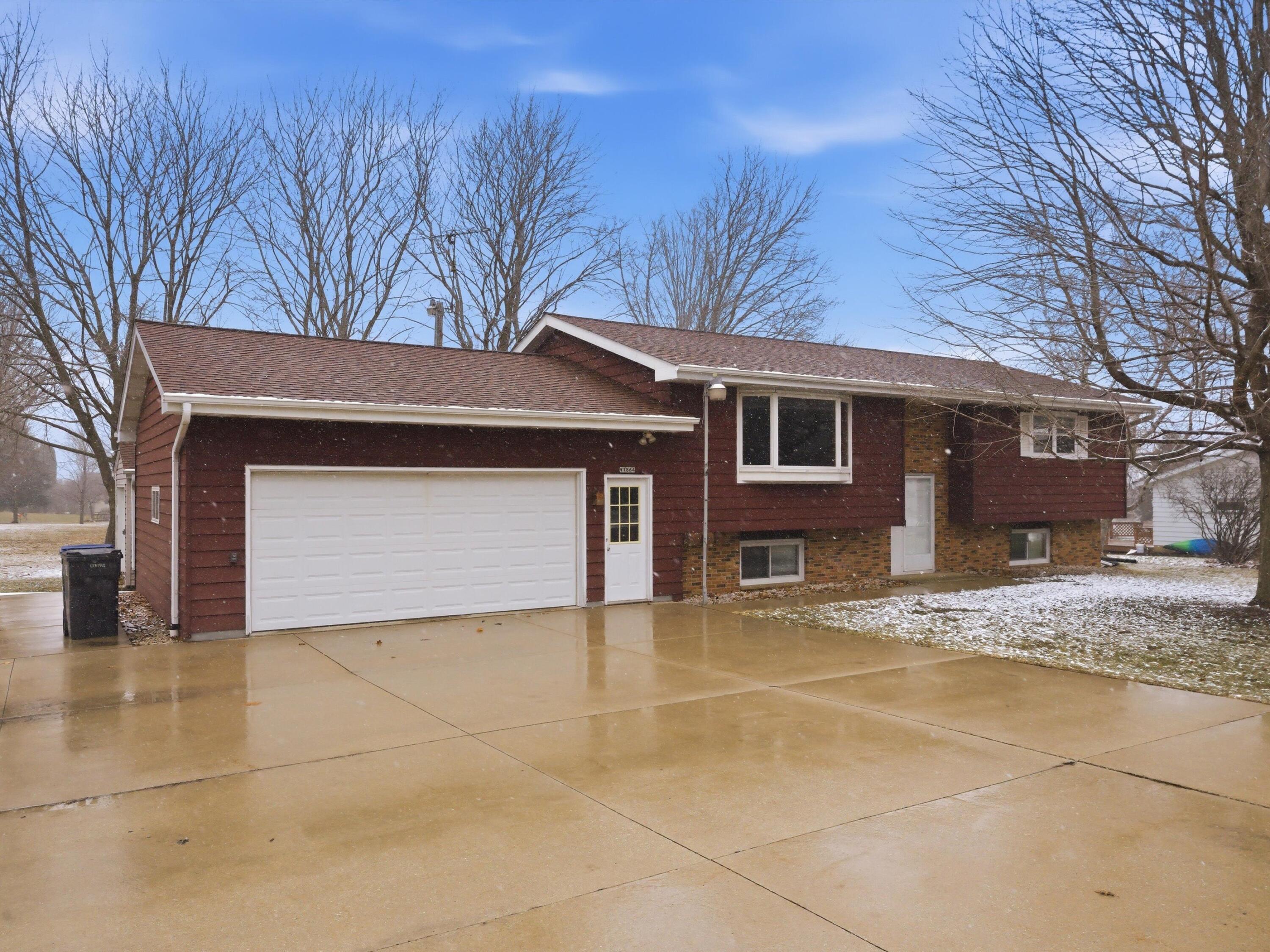 W7884 Center Road Greenbush, WI 53023 - Photo 1 of 32 01-001_2873914_09638