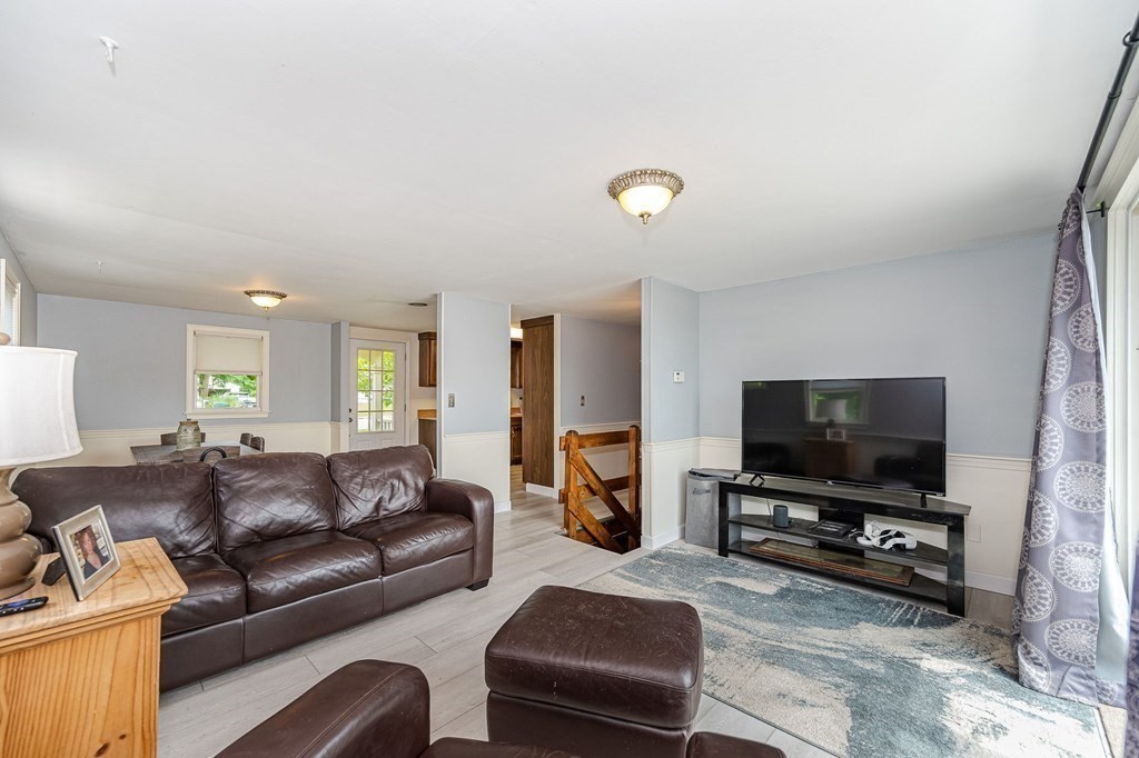 144 Whitehall Road Amesbury, MA 01913 - Photo 13 of 42 Gallery Image 13