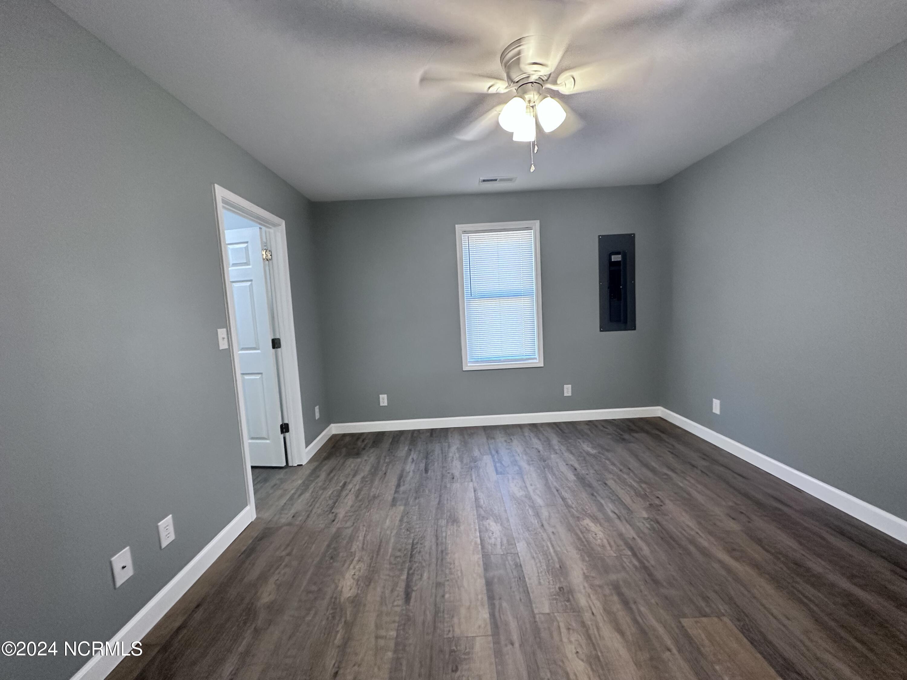 149 Oyster Lane, Unit 1 Hubert, NC 28539 - Photo 16 of 20 master bedroom