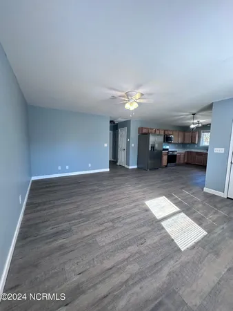 $1,250 | 149 Oyster Lane, Unit 1, Hubert, NC 28539