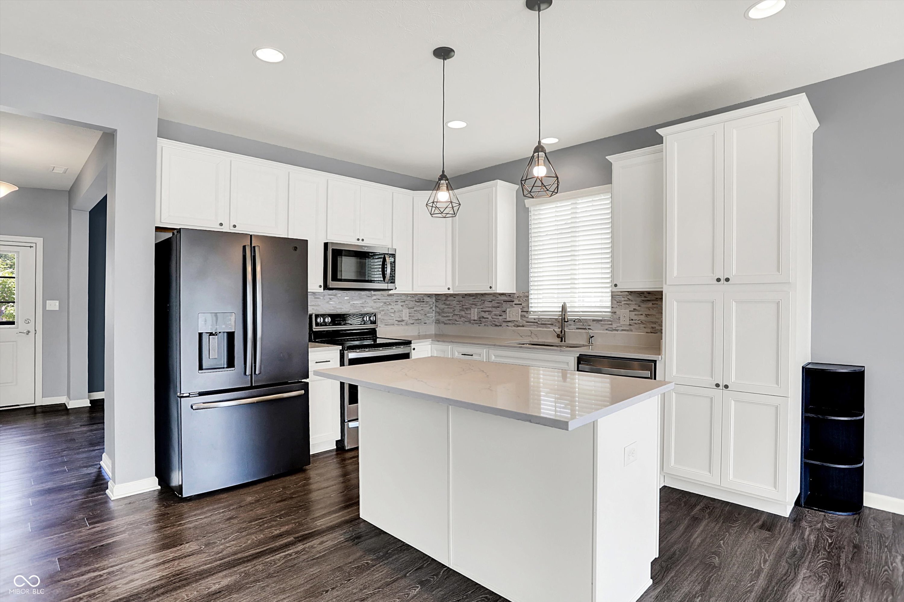 6827 Fallen Leaf Drive Whitestown, IN 46075 - Photo 11 of 43