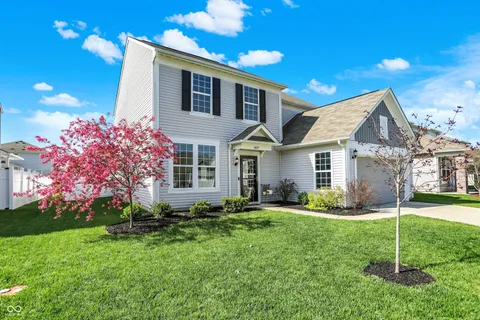 $395,000 | 6827 Fallen Leaf Drive, Whitestown, IN 46075